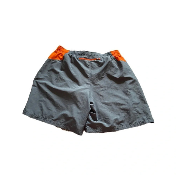 Under Armour Men’s Large Dark gray and orange fitted Athletic Shorts - Picture 4 of 10
